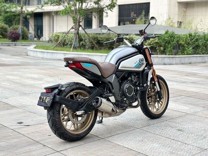 二手春风700CL-X