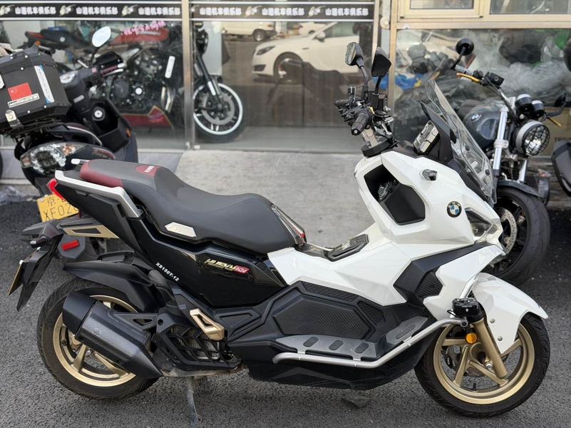 二手三阳哈士奇 Husky ADV150