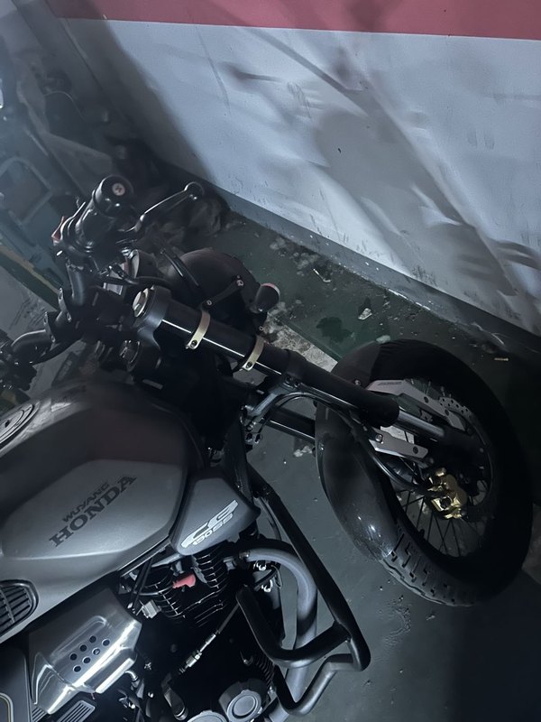 二手五羊本田鸷道 CB190SS