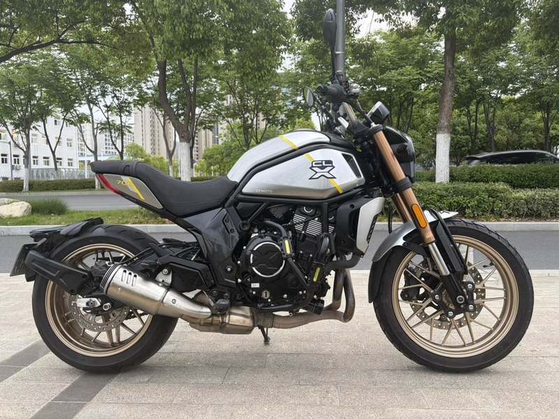 二手春风700CL-X