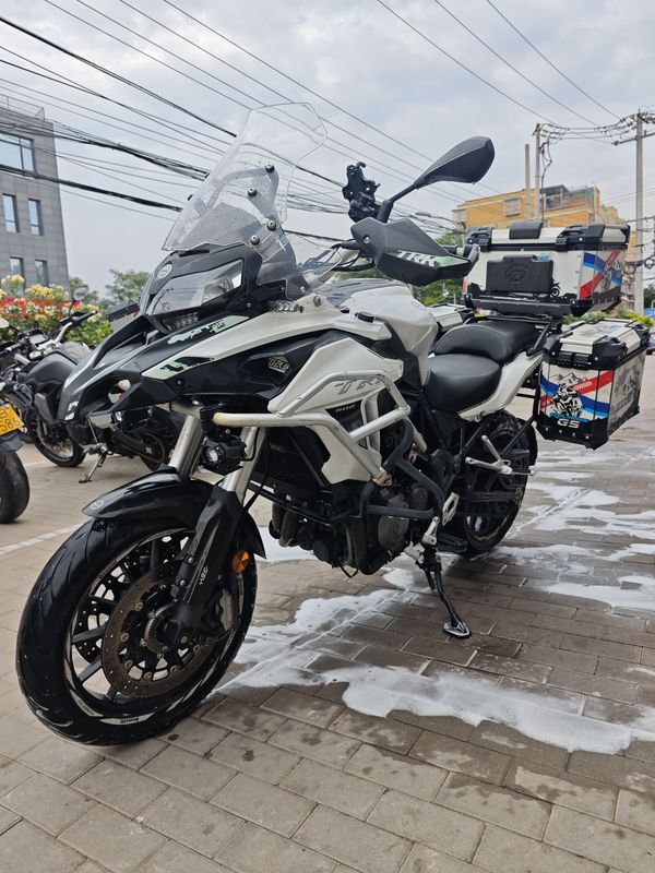 二手贝纳利金鹏 TRK502