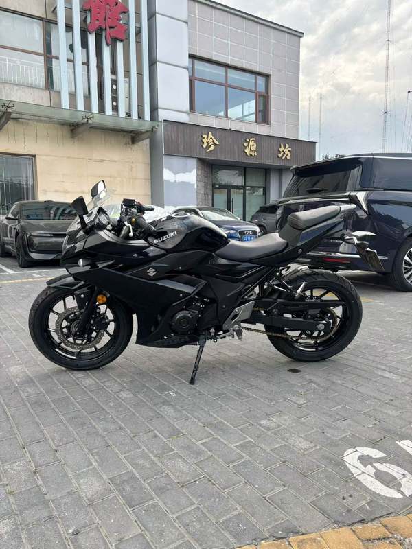 二手豪爵铃木GSX250R