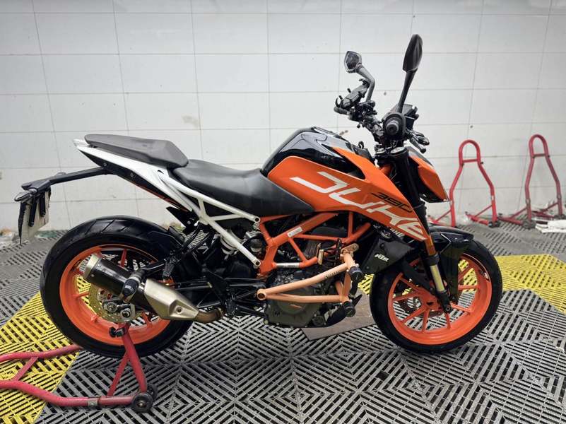 二手KTMR2R390 Duke