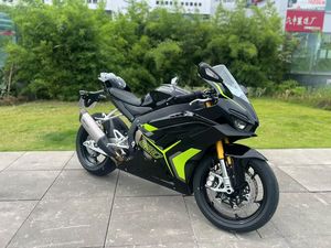 二手张雪机车820RR
