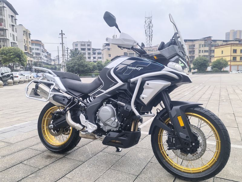 二手春风700MT