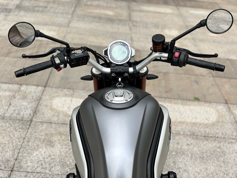二手春风700CL-X