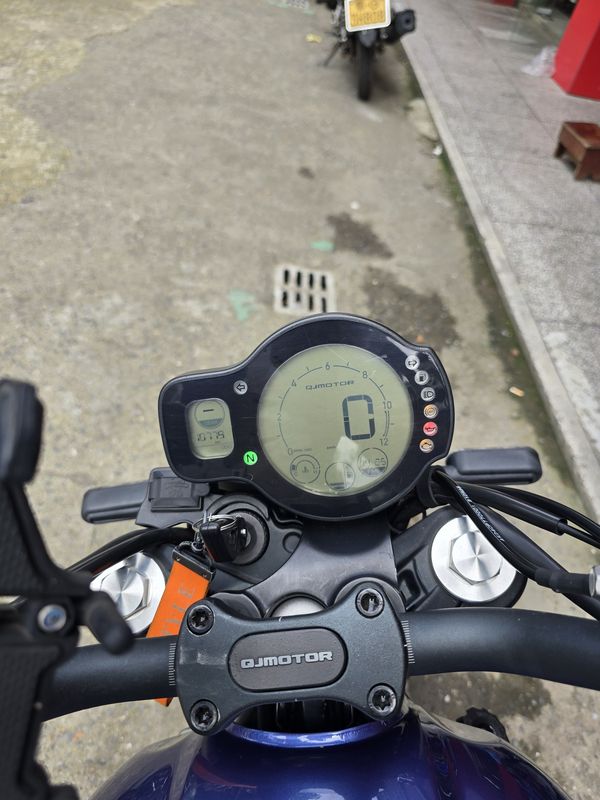 二手QJMOTOR逸550
