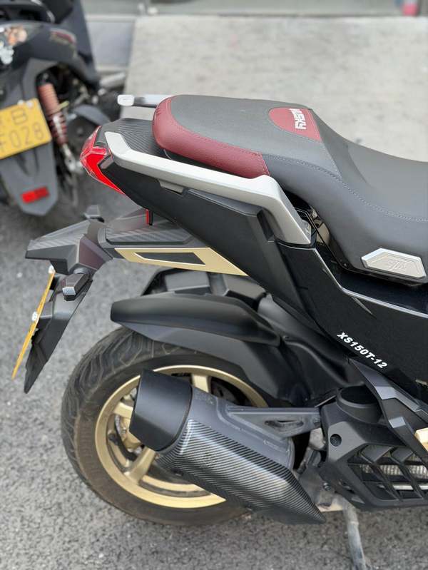 二手三阳哈士奇 Husky ADV150
