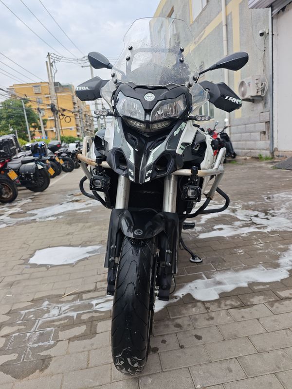 二手贝纳利金鹏 TRK502
