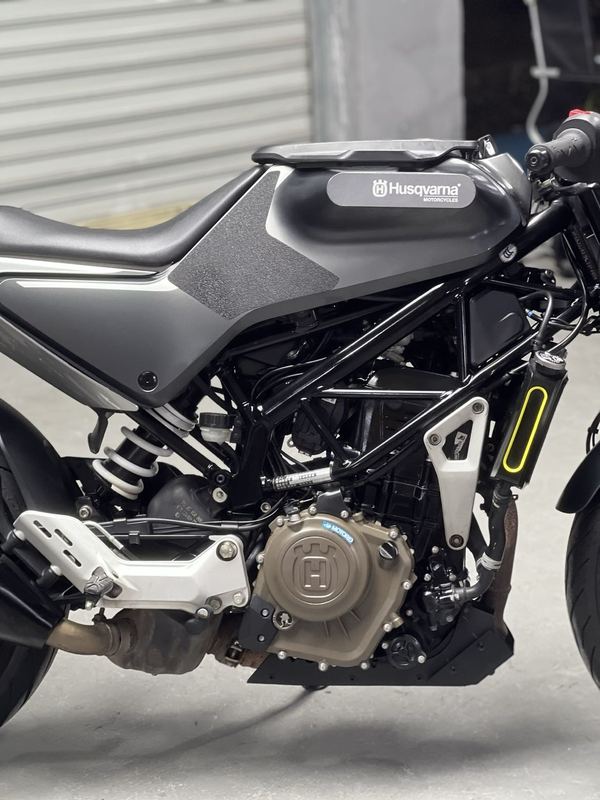 二手HUSQVARNA黑箭 401