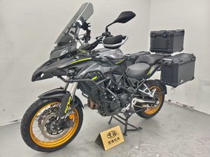 二手贝纳利金鹏 TRK502
