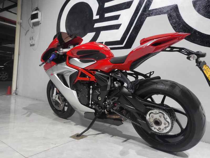 二手奥古斯塔F3 800