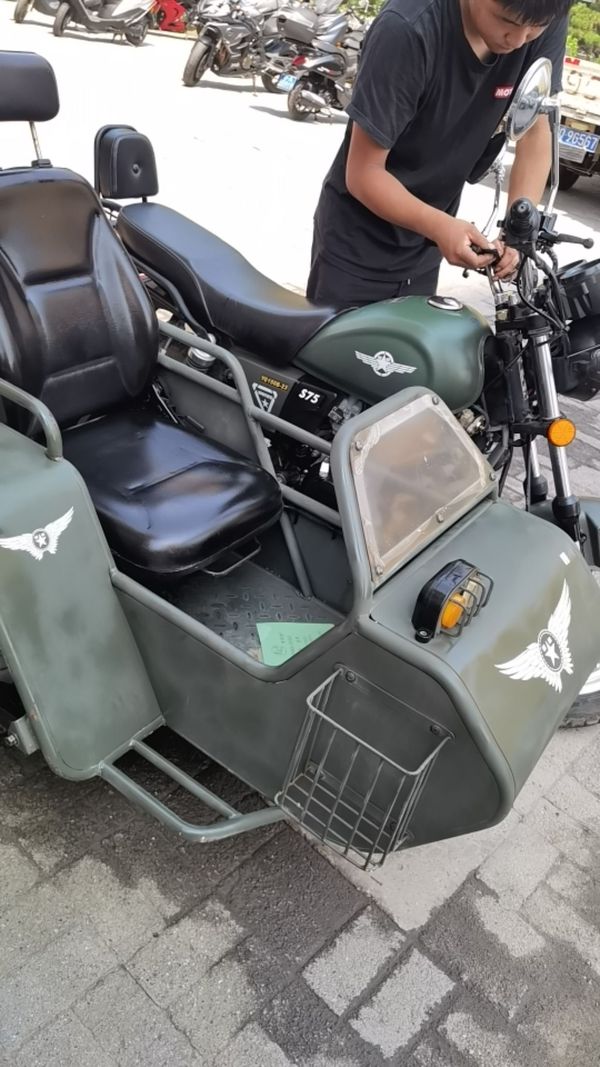 二手银钢船型边三YG150B-23
