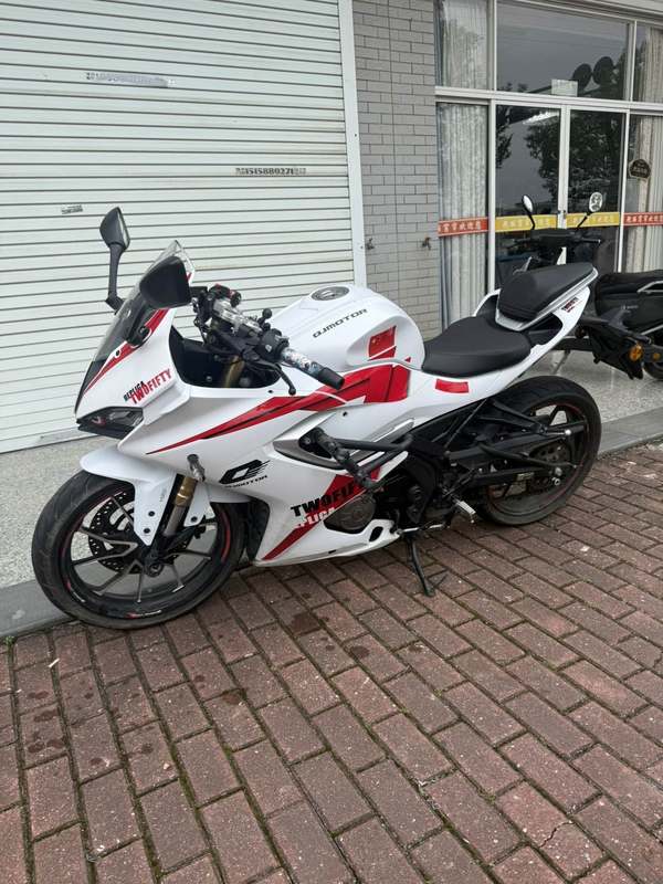 二手QJMOTOR赛250