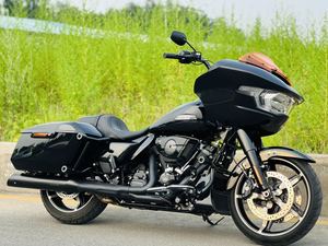 二手哈雷戴维森公路滑翔 Road Glide
