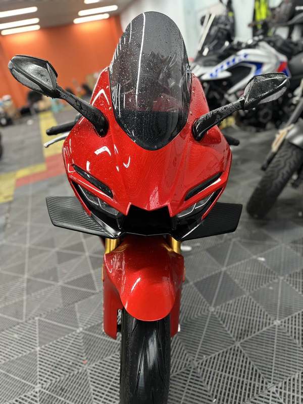二手张雪机车820RR