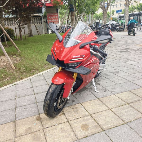 二手张雪机车820RR