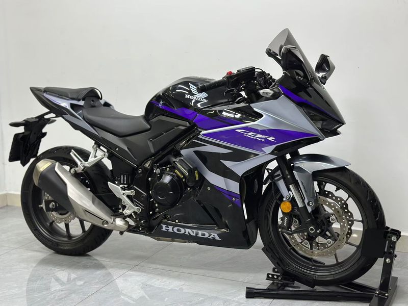 二手本田CBR400R