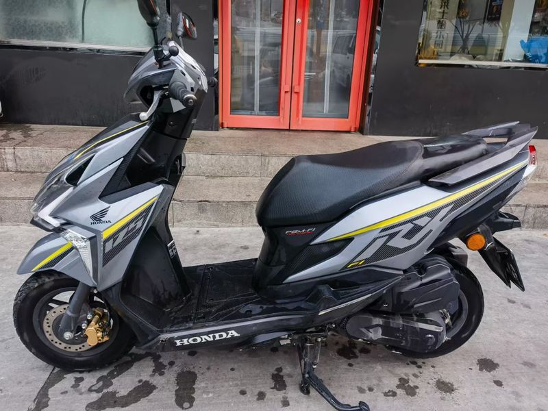 二手新大洲本田裂行 RX125Fi