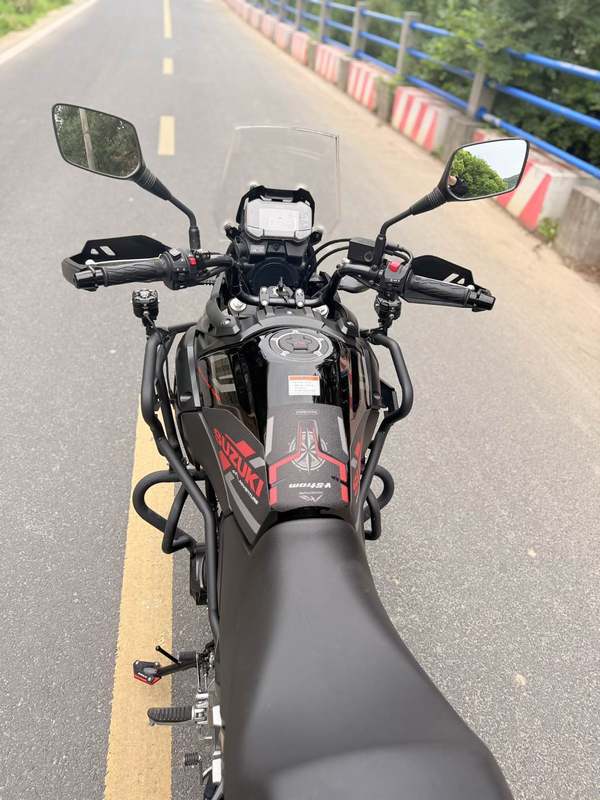 二手豪爵铃木DL250