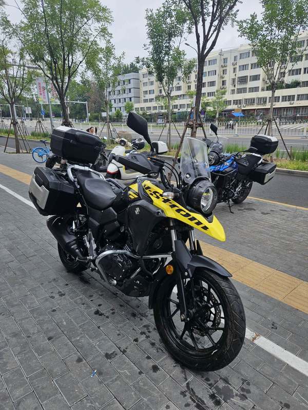 二手豪爵铃木DL250