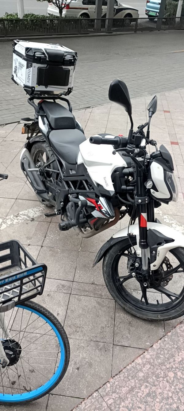 二手贝纳利红宝龙 TNT150i