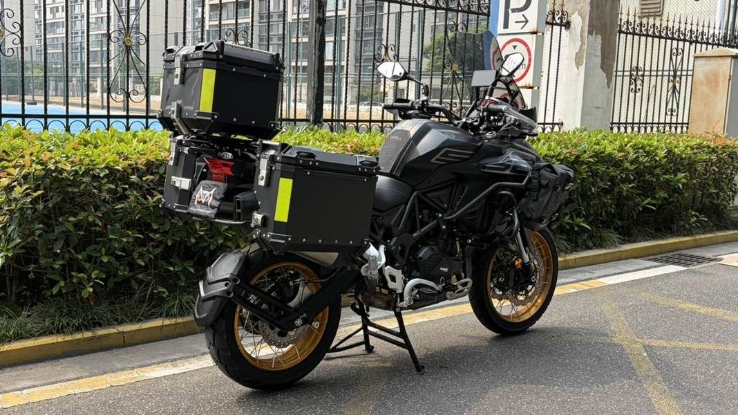 二手贝纳利TRK552