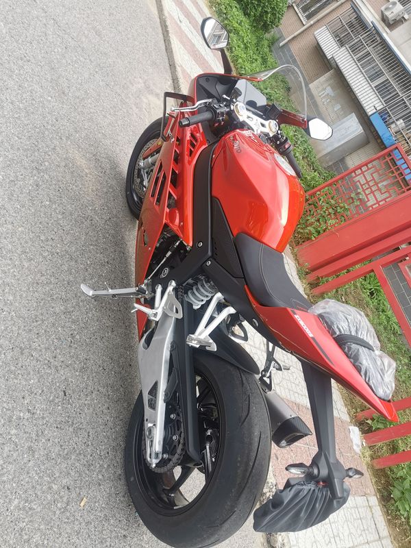 二手张雪机车820RR