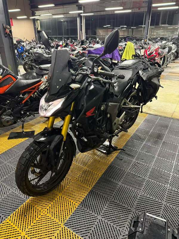 二手五羊本田CB190R 暴锋眼