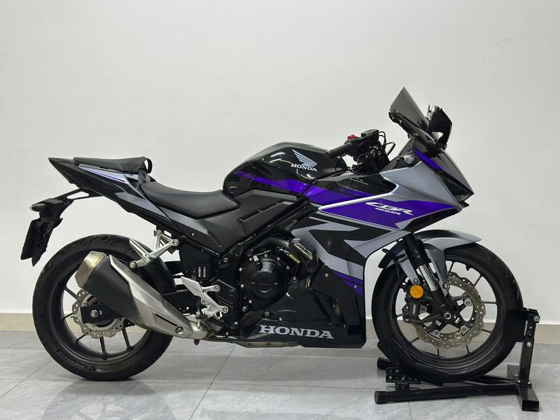 二手本田CBR400R