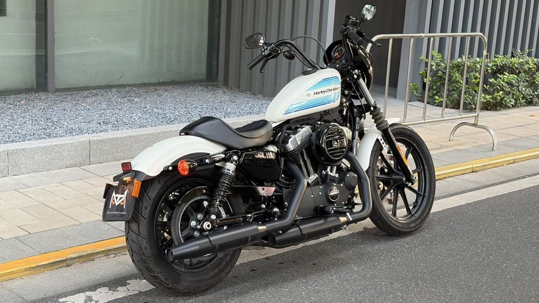 二手哈雷戴维森Iron883 硬汉