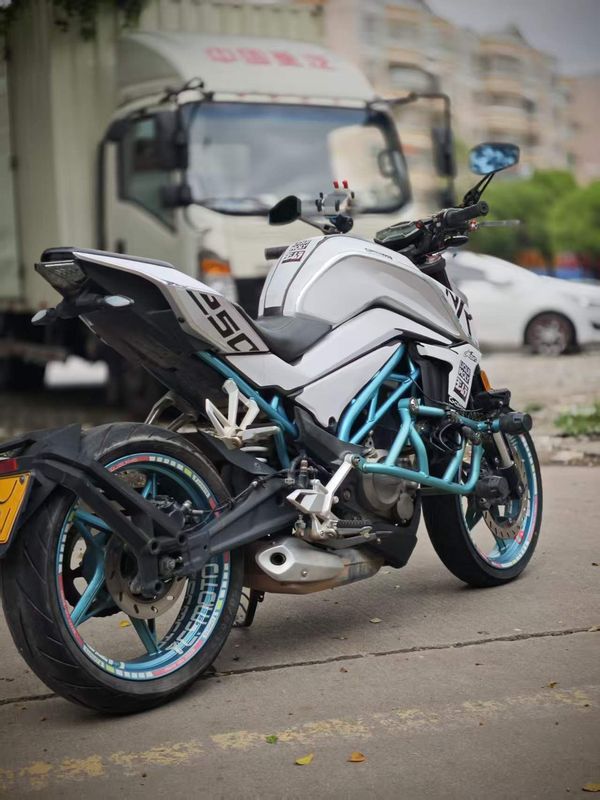 二手春风250NK