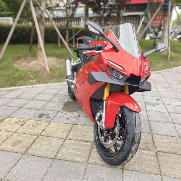 二手张雪机车820RR