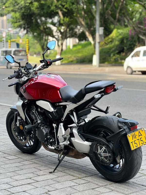 二手本田CB1000R