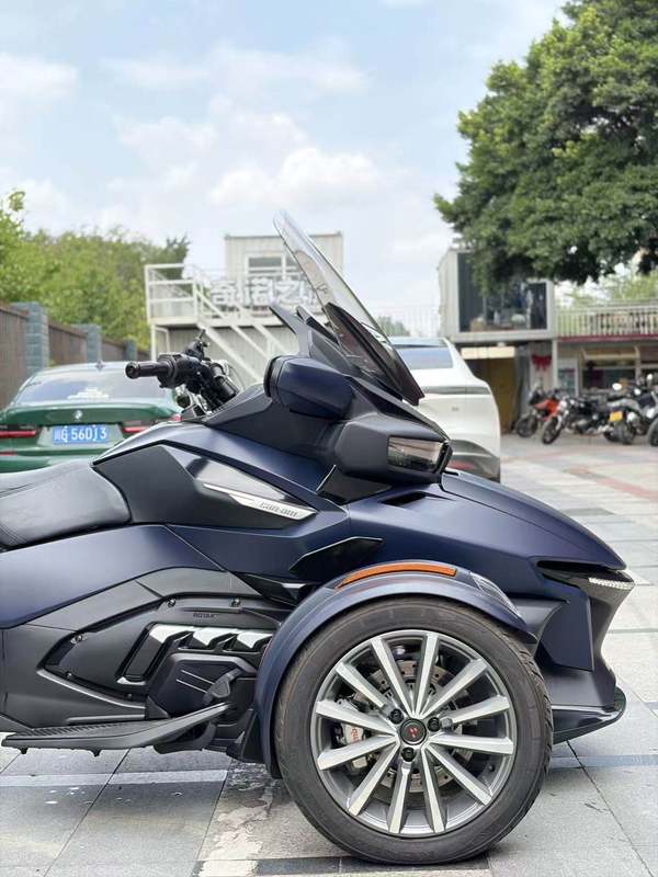 二手庞巴迪Spyder F3 