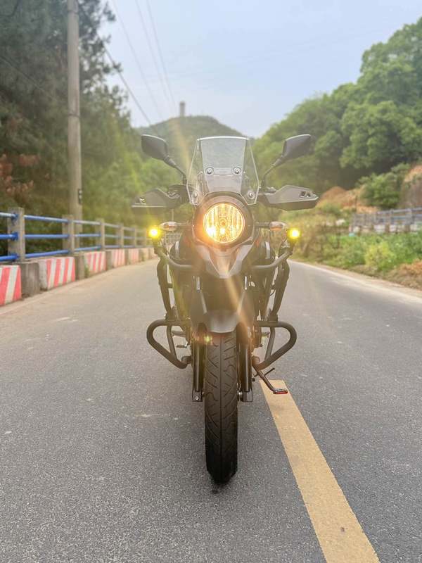 二手豪爵铃木DL250