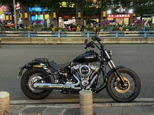 二手哈雷戴维森街霸 Street Bob