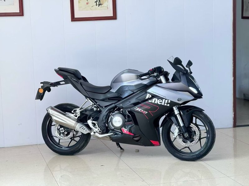 二手贝纳利龙卷风 Tornado 302R