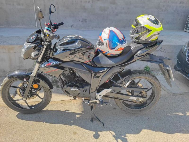 二手济南铃木极客飒 Gixxer 155