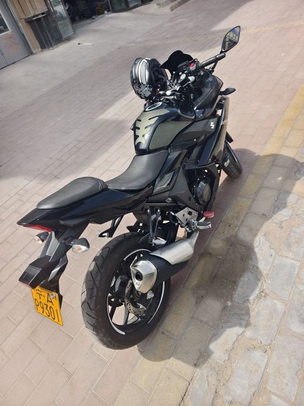 二手豪爵铃木GSX250R