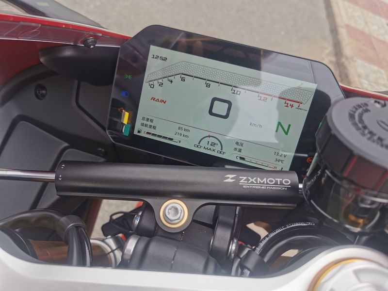 二手张雪机车820RR