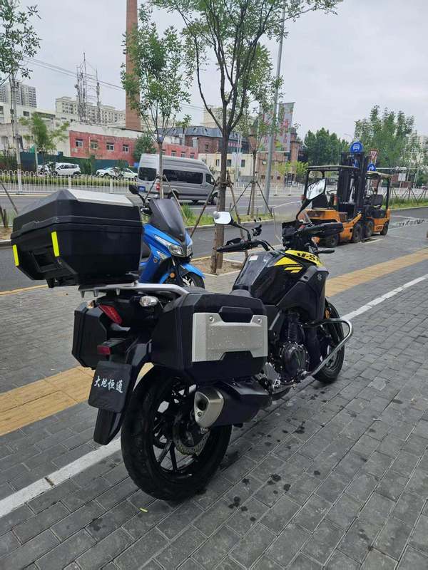 二手豪爵铃木DL250