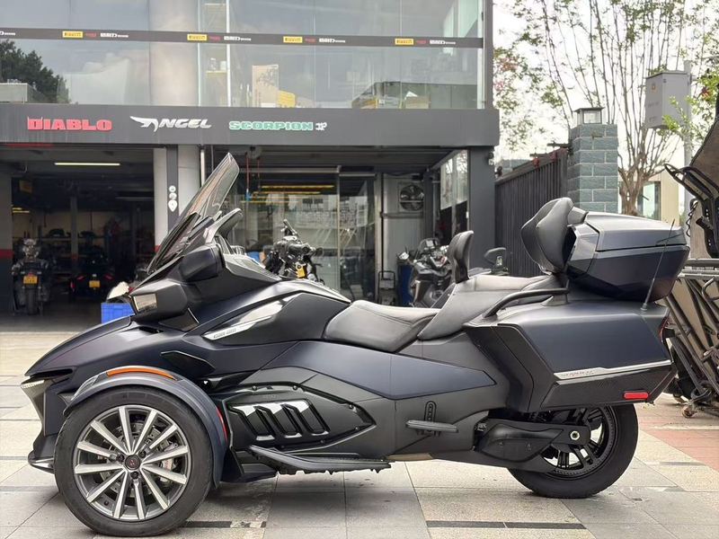 二手庞巴迪Spyder F3 