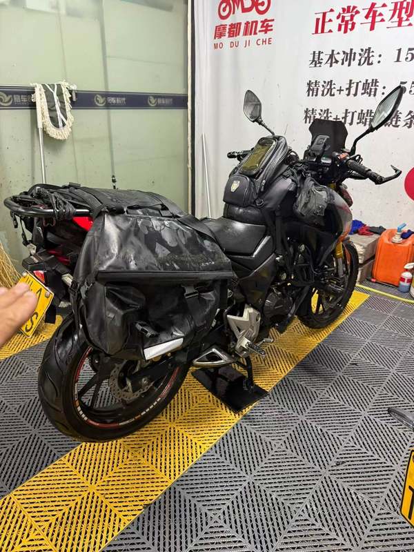 二手五羊本田CB190R 暴锋眼