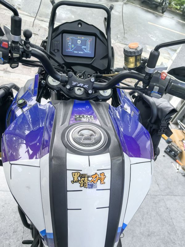 二手贝纳利金鹏 TRK502