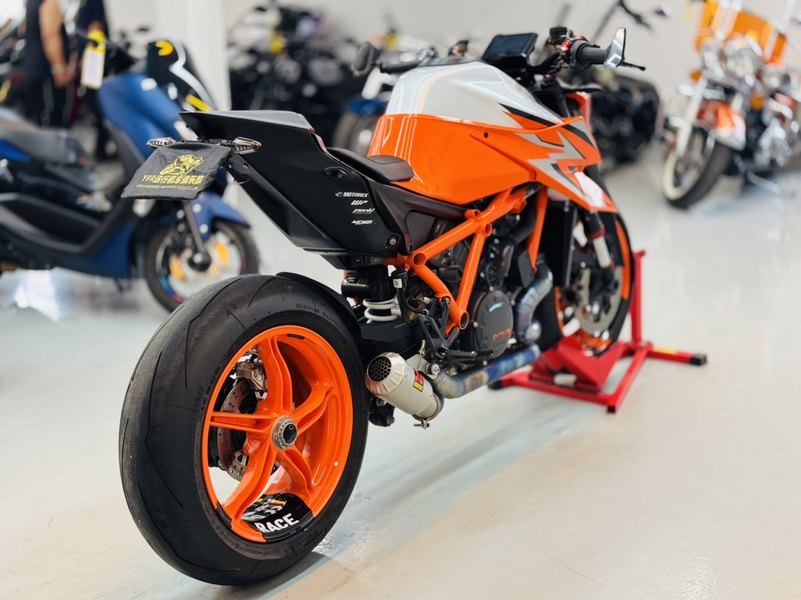 二手KTMR2R1290 Super Duke