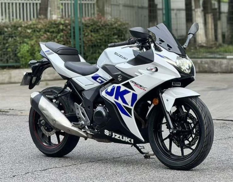 二手豪爵铃木GSX250R