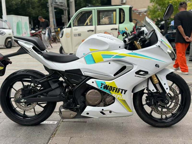 二手QJMOTOR赛250