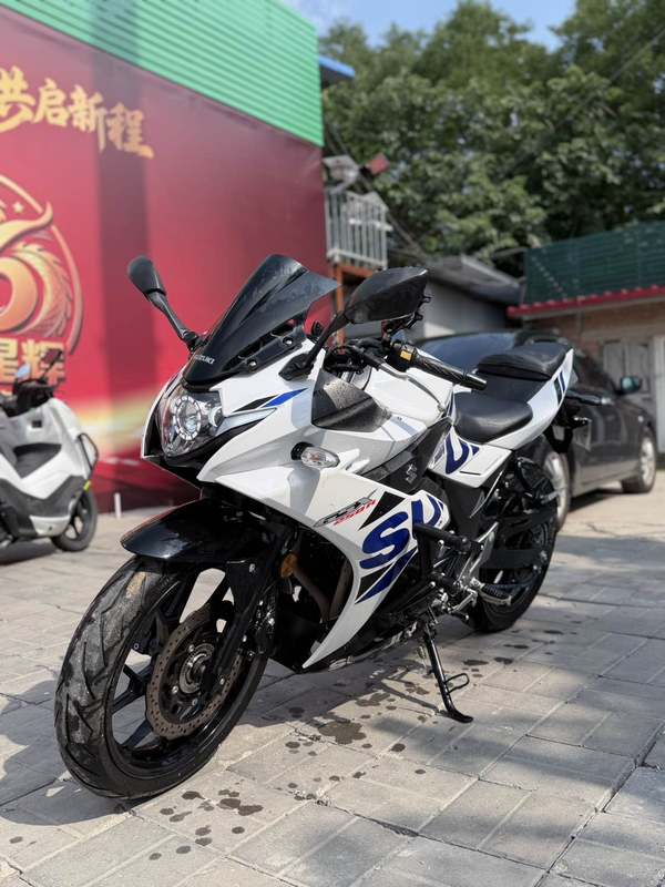 二手豪爵铃木GSX250R