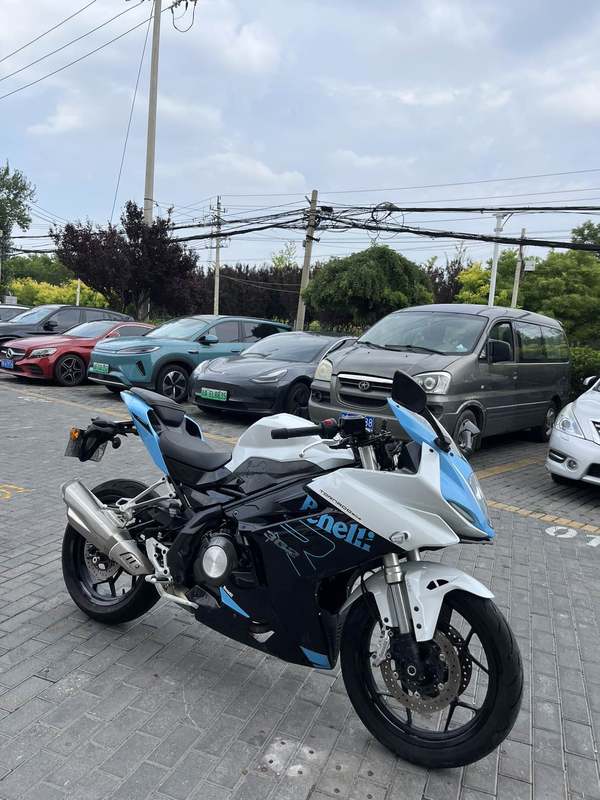 二手贝纳利龙卷风 Tornado 302R